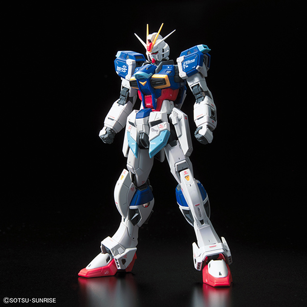 Gundam Model Kit 1/144: Real Grade SEED DESTINY- #33 Force Impulse Gundam
